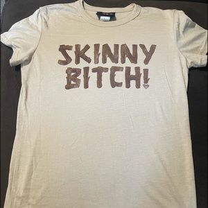 JUNK FOOD SHORT SLEEVE GRAPHIC TEE